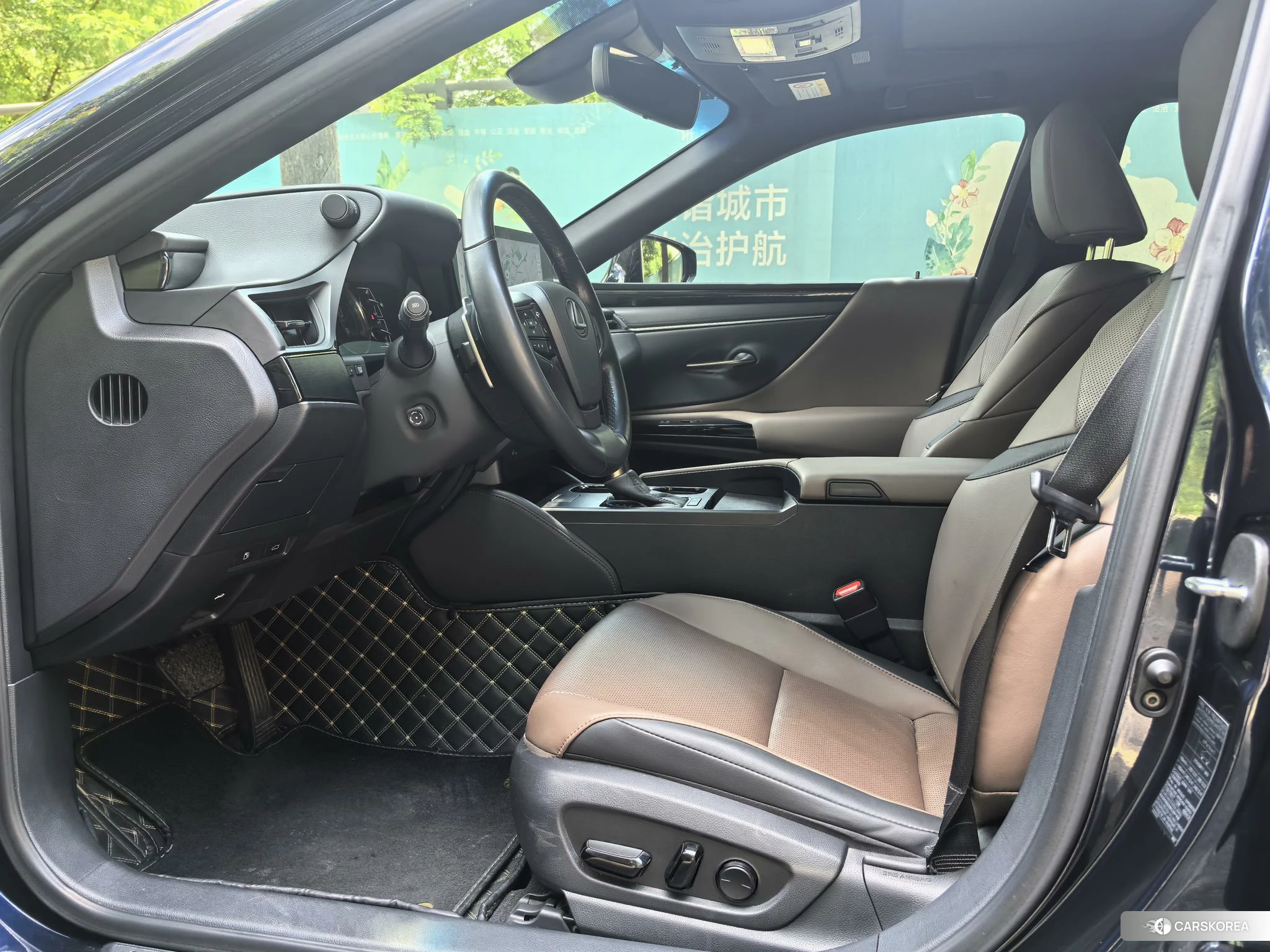 Lexus ES id 4461945 из Китая 9