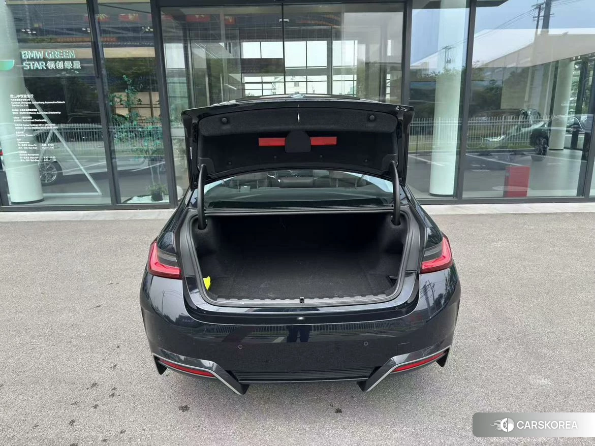 BMW i3 id 4492666 из Китая 8