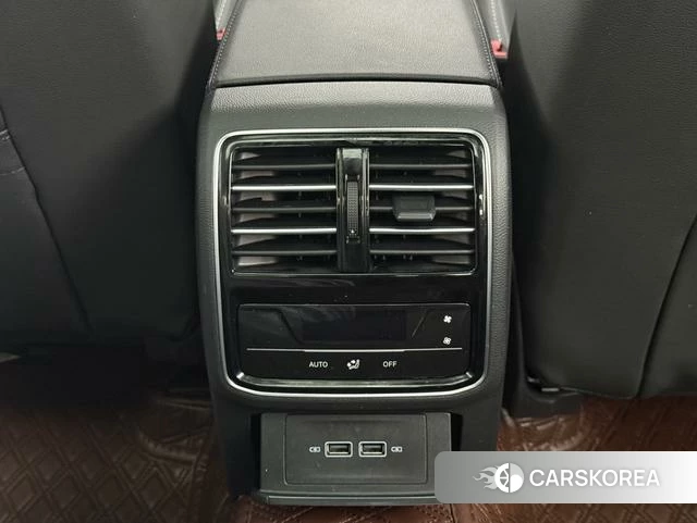 Volkswagen Magotan id 4278532 из Китая 33
