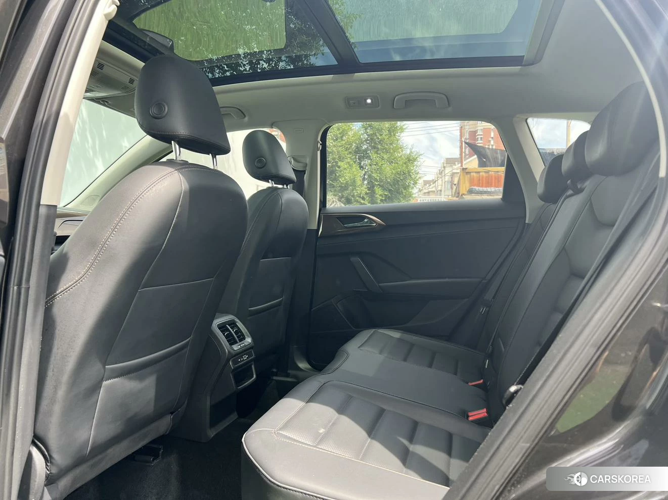 Volkswagen Tharu id 4514892 из Китая 7