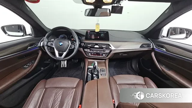 BMW 5 Series (G30) id 3563332 из Кореи 17