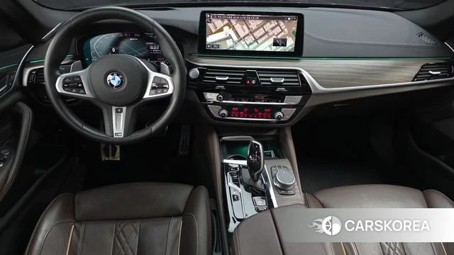 BMW 5 Series (G30) id 3954856 из Кореи 17