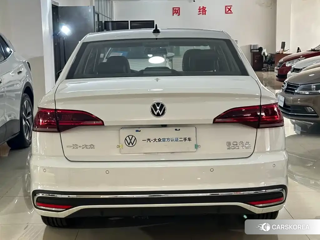 Volkswagen Bora id 4570738 из Китая 31