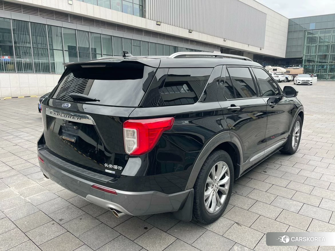 Ford Explorer id 4407592 из Китая 15