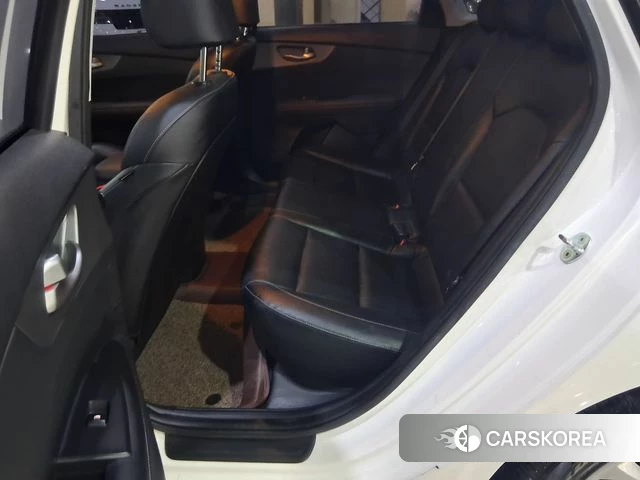 Kia Come New K3 id 4402936 из Кореи 13