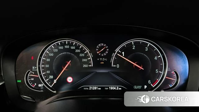 BMW 5 Series (G30) id 3820837 из Кореи 17