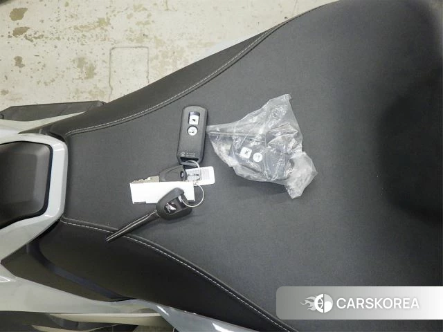 Honda X-ADV 750 id 3948299 из Японии 21