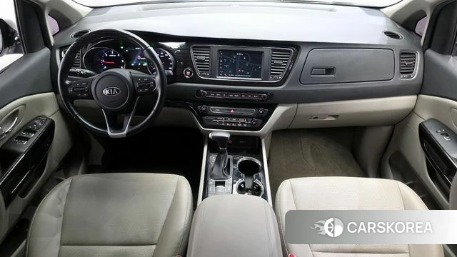 Kia The New Carnival id 4446768 из Кореи 29
