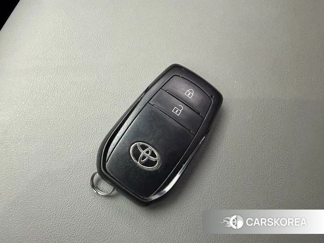 Toyota bZ3 id 4211483 из Китая 17