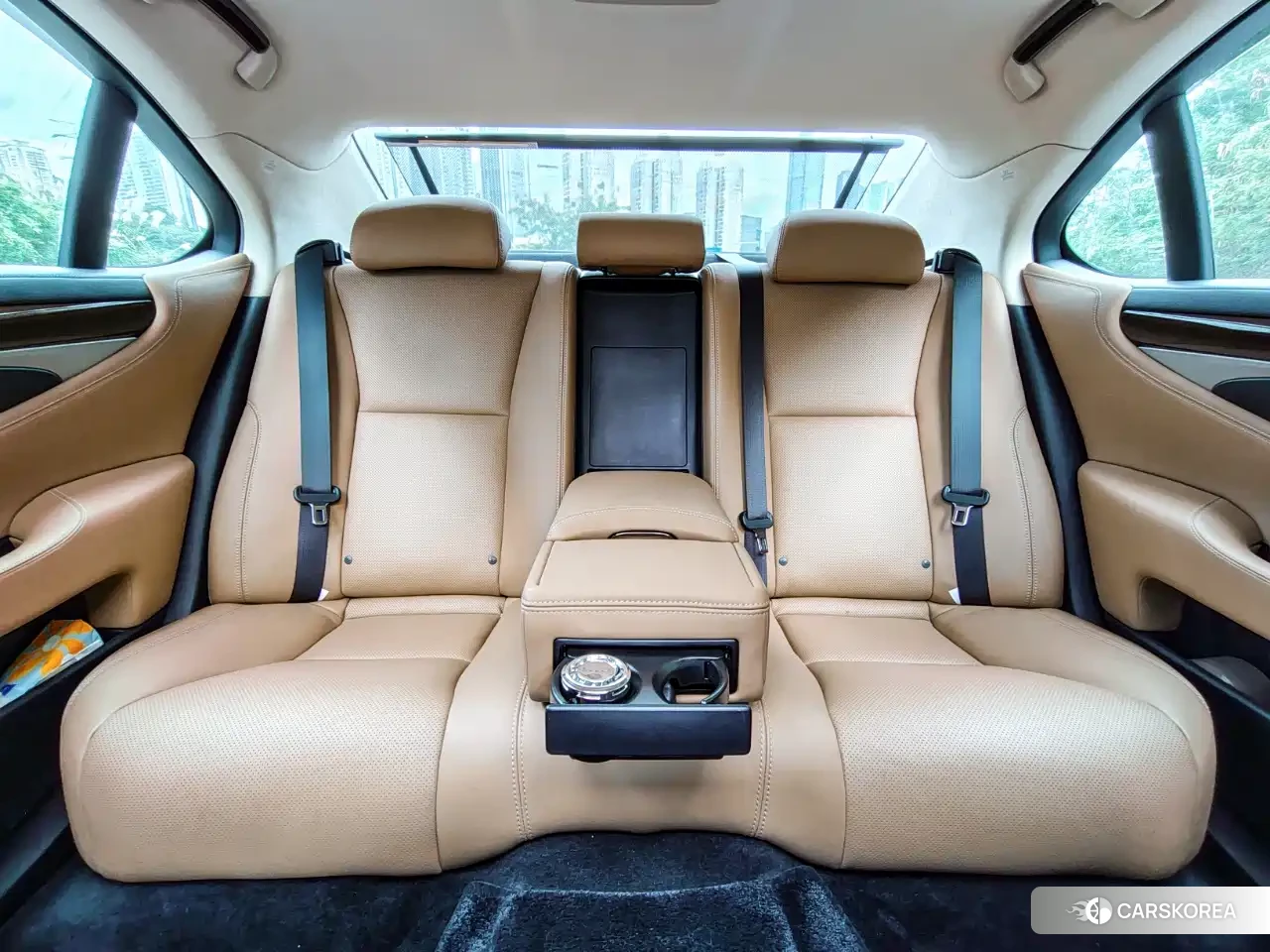 Lexus LS id 4559848 из Китая 10