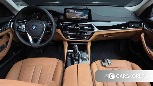 BMW 5 Series (G30) id 4429927 из Кореи 17