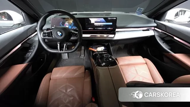 BMW 5 Series (G60) id 3415246 из Кореи 17