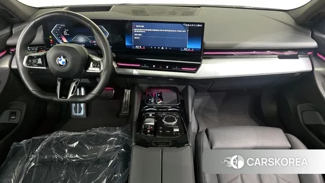 BMW 5 Series (G60) id 3442162 из Кореи 17