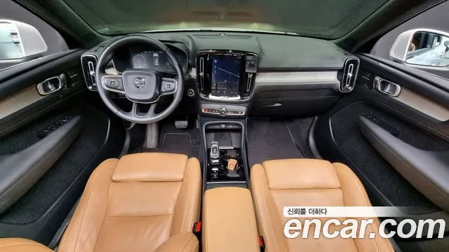 Volvo XC40 id 2411632 из Кореи 17