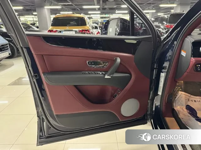 Bentley Bentayga id 3646646 из Кореи 14