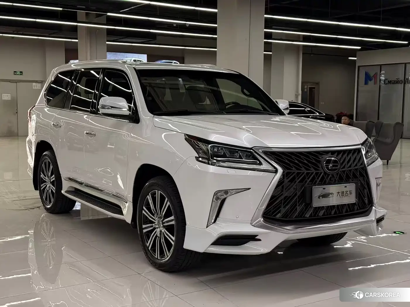 Lexus LX id 4622674 из Китая 10