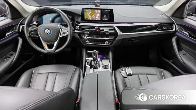 BMW 5 Series (G30) id 3718094 из Кореи 17