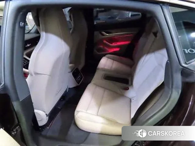 Porsche Taycan id 2910155 из Кореи 17