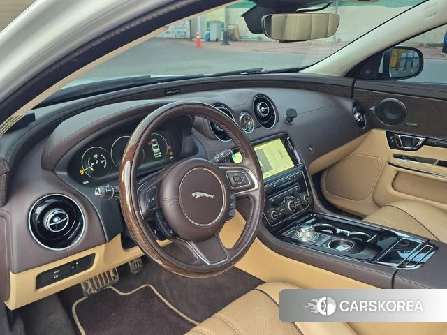 Jaguar All New XJ id 4642989 из Кореи 17