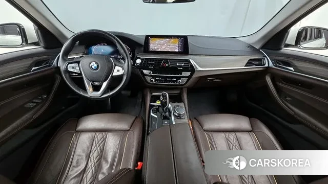 BMW 5 Series (G30) id 3546981 из Кореи 17