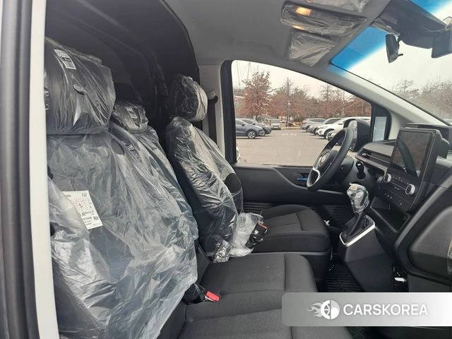 Hyundai Staria id 3792368 из Кореи 17