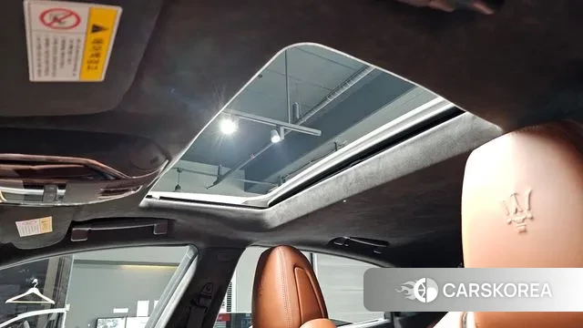 Maserati Quattroporte id 3000295 из Кореи 17