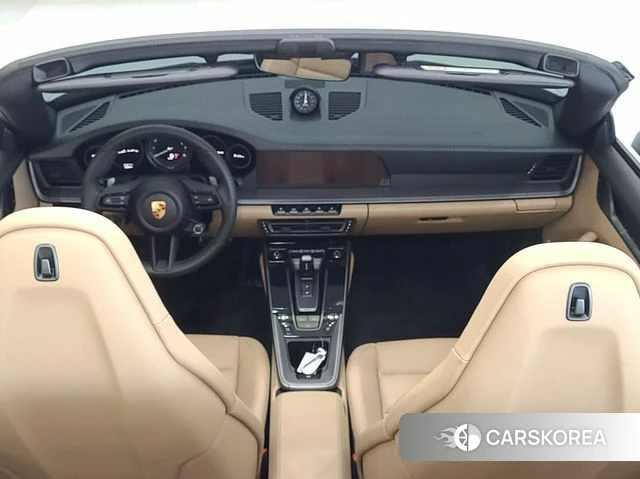 Porsche 911(992) id 4360065 из Кореи 17