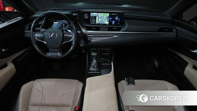 Lexus ES300h 7th generation id 4304736 из Кореи 17