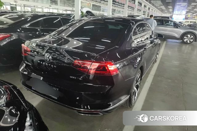 Volkswagen Magotan id 4290775 из Китая 14