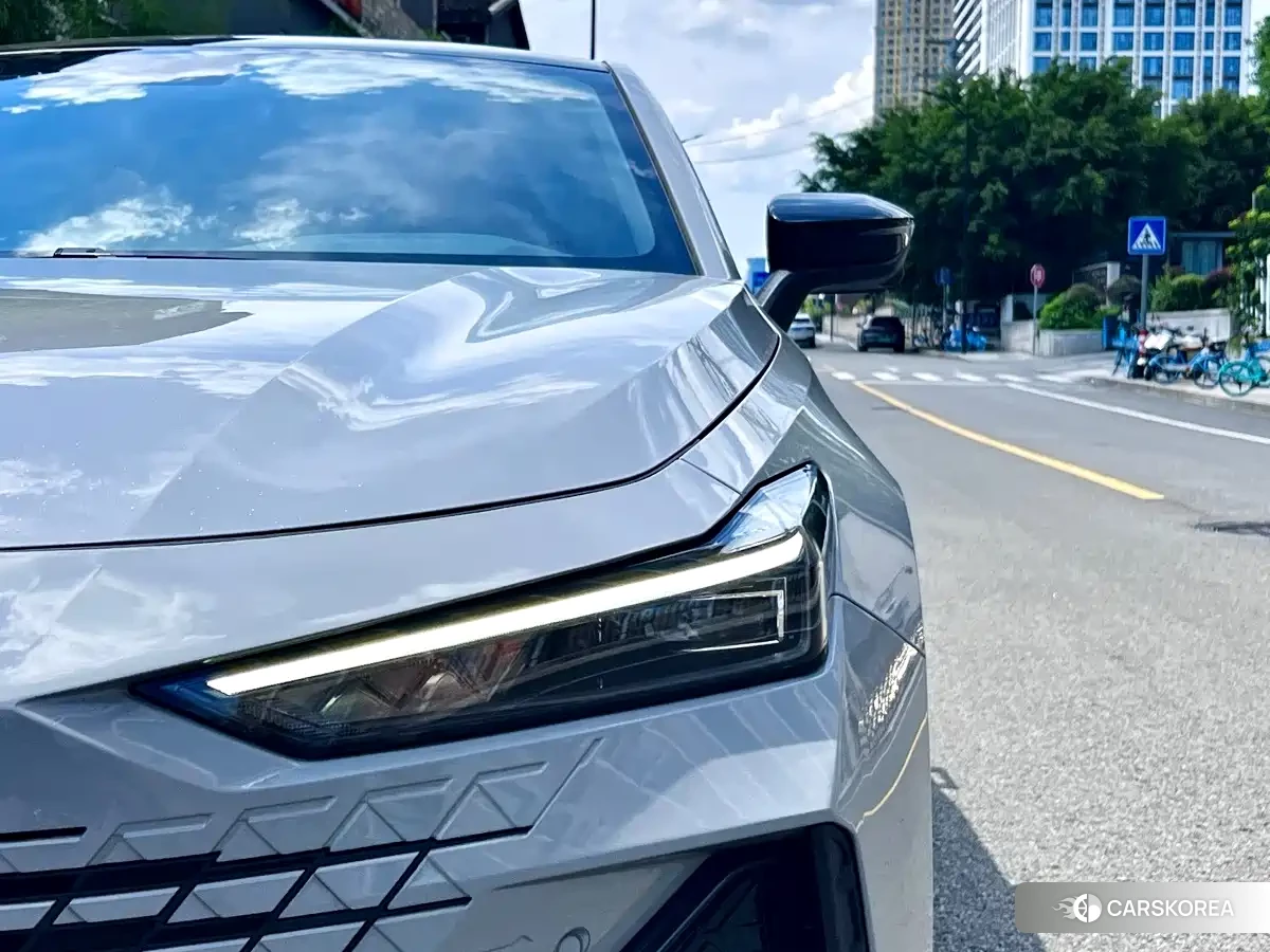 Chang'an UNI-V id 4601111 из Китая 13