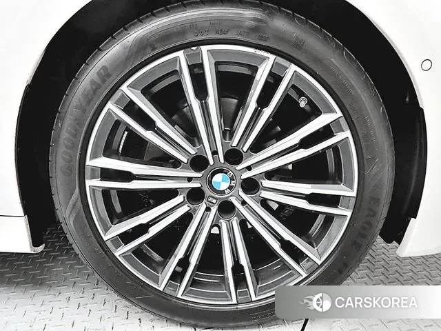 BMW 3 Series (G20) id 3412104 из Кореи 17