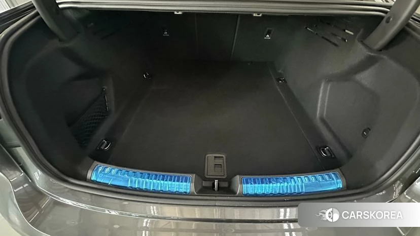Audi A5L id 4426671 из Китая 14