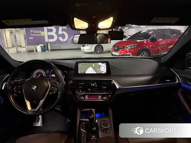 BMW 5 Series (G30) id 3703921 из Кореи 17