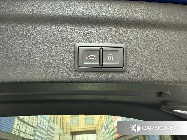 Audi Q3 Sportback id 4258274 из Китая 16