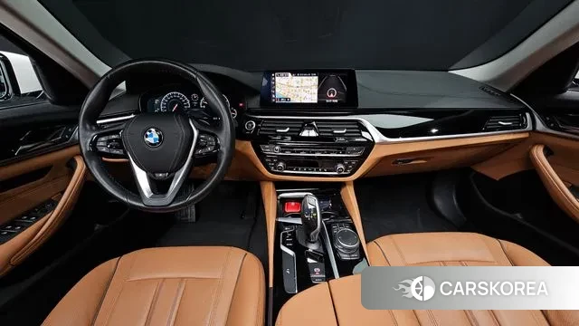 BMW 5 Series (G30) id 3291965 из Кореи 17