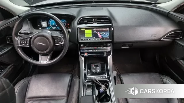 Jaguar XE id 2908058 из Кореи 17