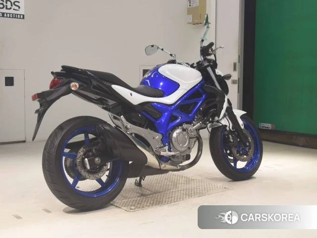 Проданный Suzuki GLADIUS 400 2011 из Японии, фото 5