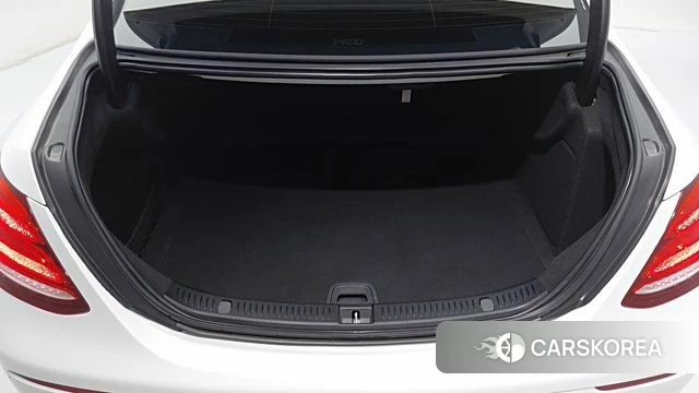 Mercedes-Benz E-Class W213 id 4356980 из Кореи 17