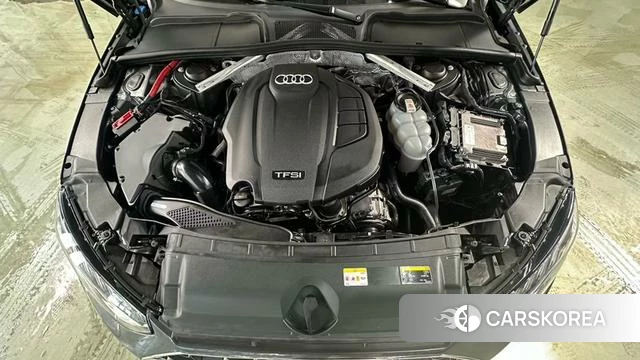 Audi A4L id 4298340 из Китая 15