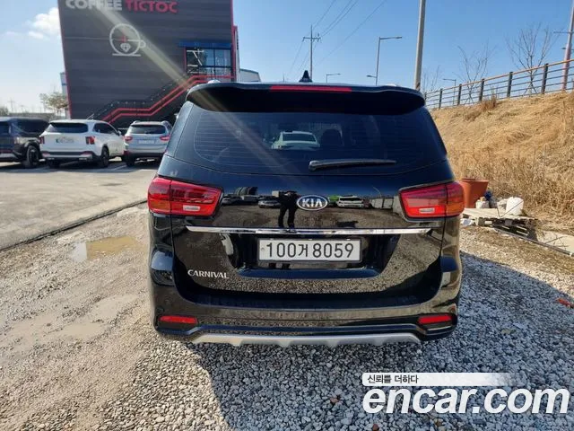 Kia The New Carnival id 2478398 из Кореи 17