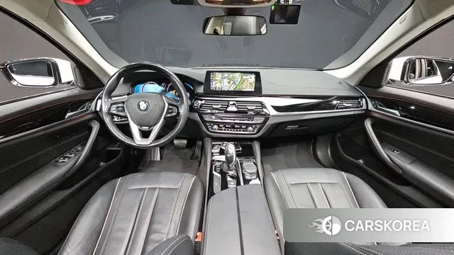 BMW 5 Series (G30) id 3520334 из Кореи 17