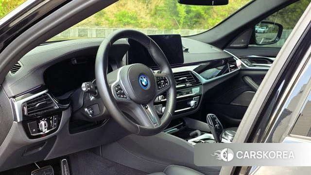 BMW 5 Series (G30) id 4601295 из Кореи 17