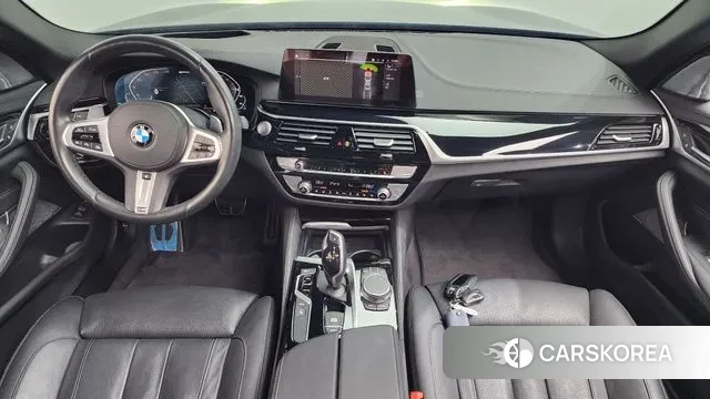 BMW 5 Series (G30) id 3676941 из Кореи 17