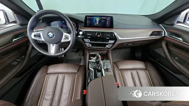 BMW 5 Series (G30) id 3253707 из Кореи 17