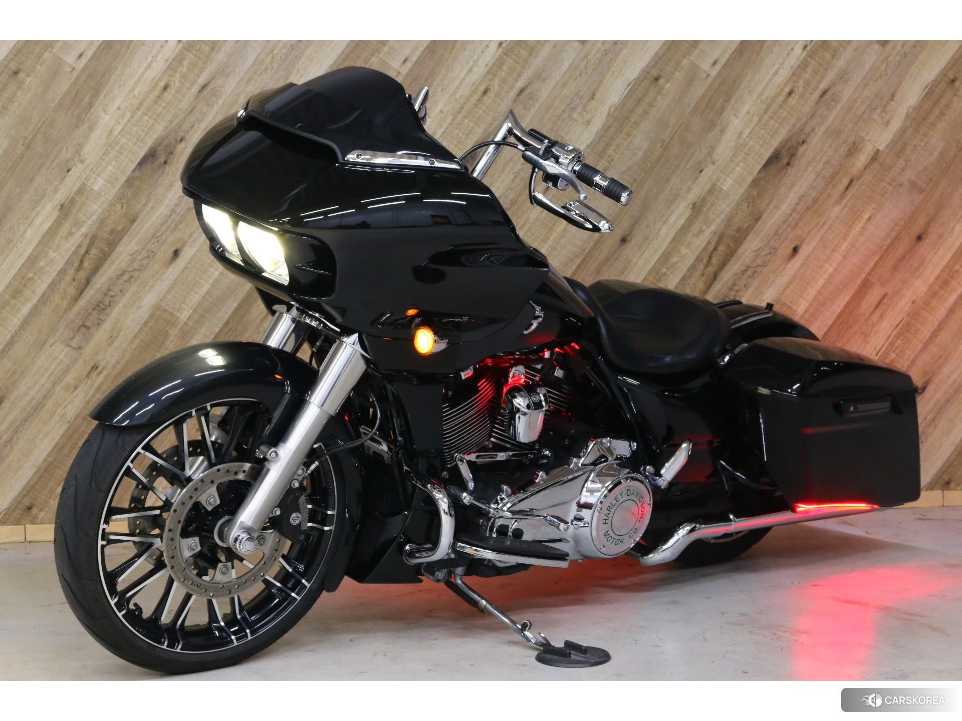Harley-Davidson Road Glide FLTRXS1750 id 3948152 из Японии 28