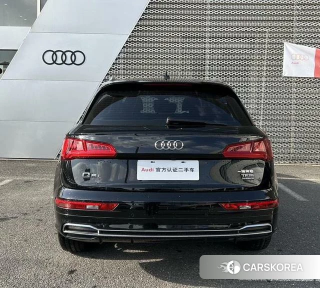 Audi Q5L id 4272943 из Китая 15
