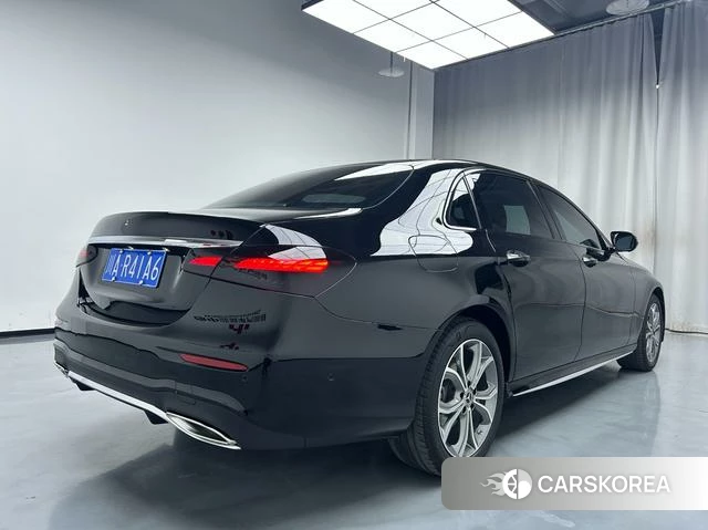 Mercedes-Benz E-class id 4333356 из Китая 14