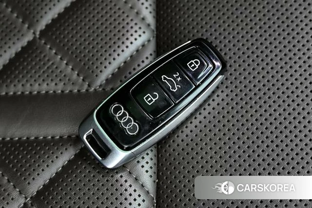 Audi A8 PHEV id 4353265 из Китая 17