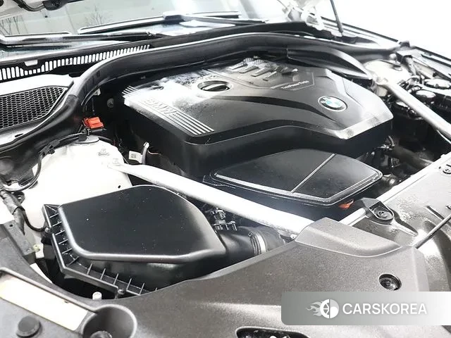 BMW 5 Series (G30) id 3013341 из Кореи 17