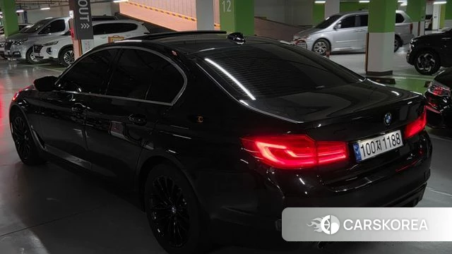 BMW 5 Series (G30) id 4188111 из Кореи 16